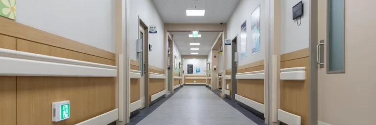 萨省提名计划医疗人才通道